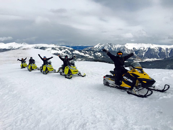 wNovaGuidesSnowmobileTTR2014 Activities - Winter